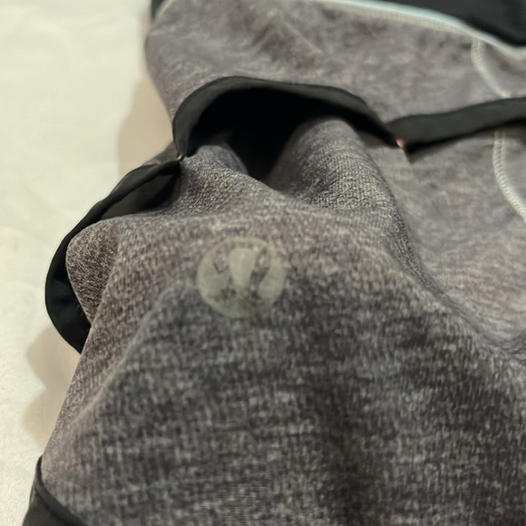 (8) Lululemon Shorts - Picture 3 of 5